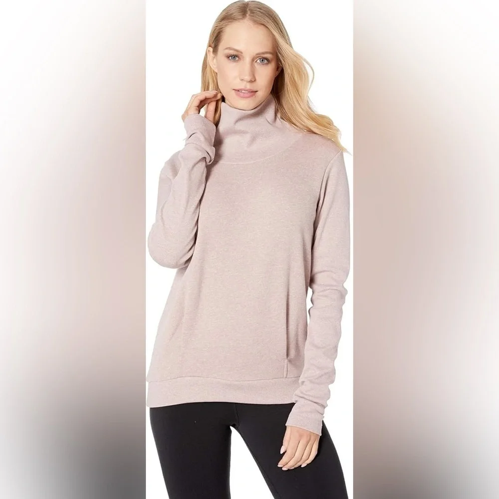 Alo Yoga Clarity Long Sleeve in Smoky Quartz Heather Size XS Athleisure Sweater